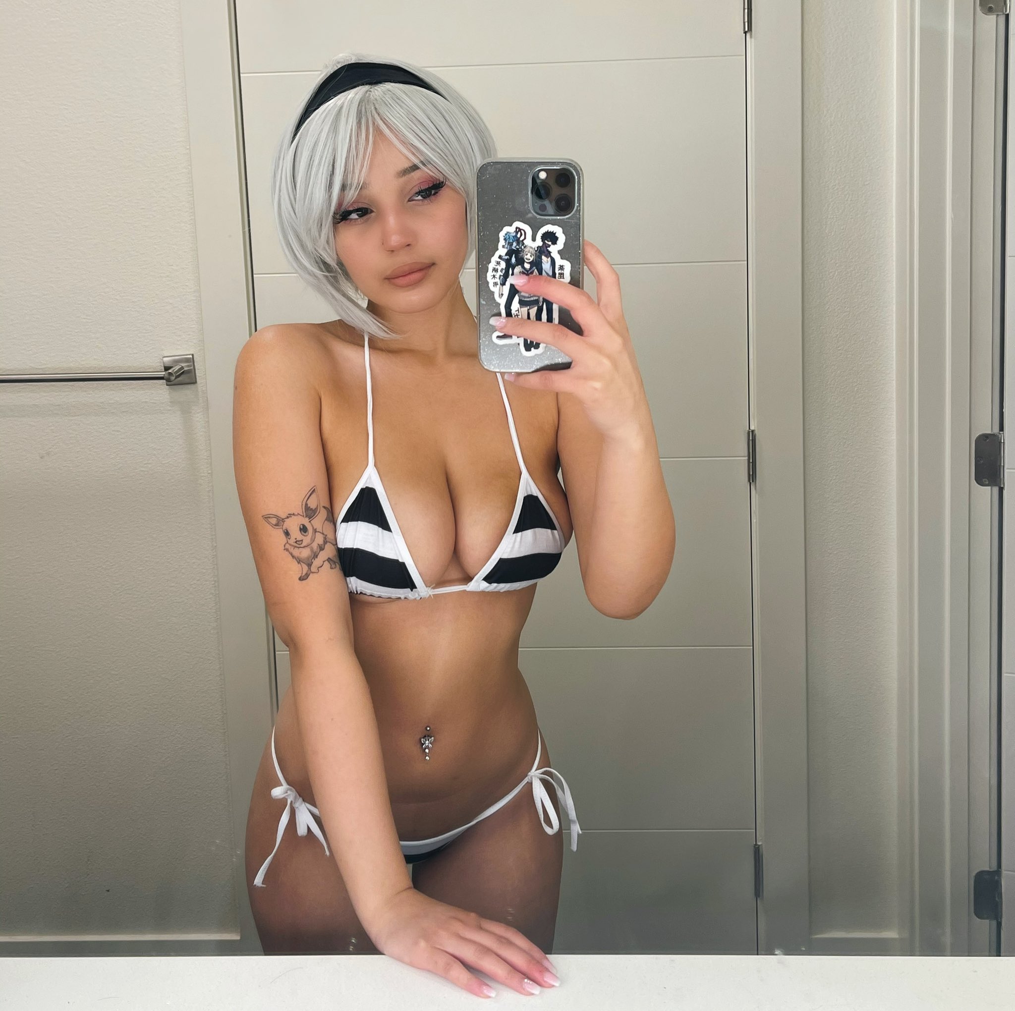 Should I drop my Top ;") Scrolller.