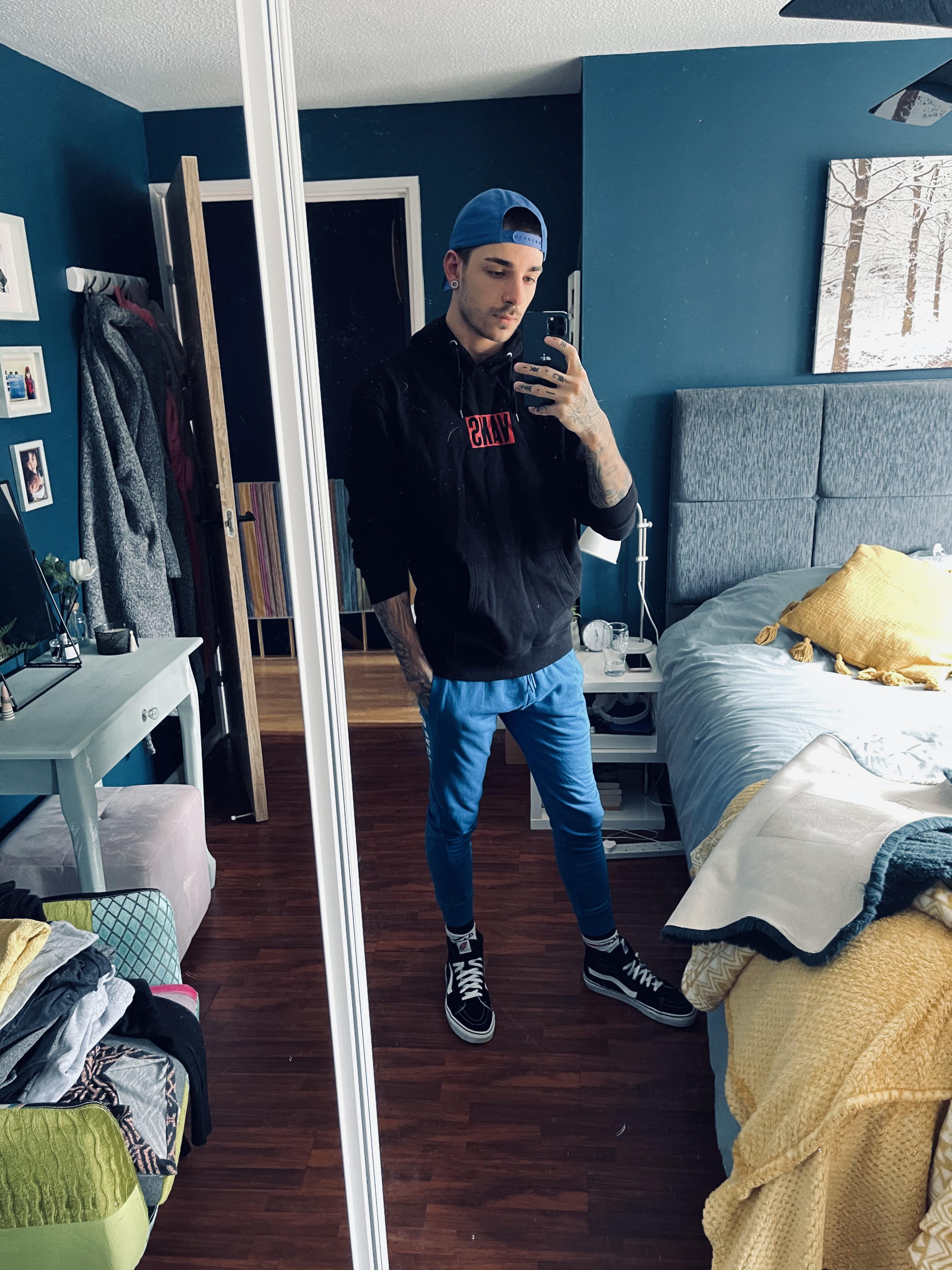 Should I take my clothes off? 😝 Scrolller