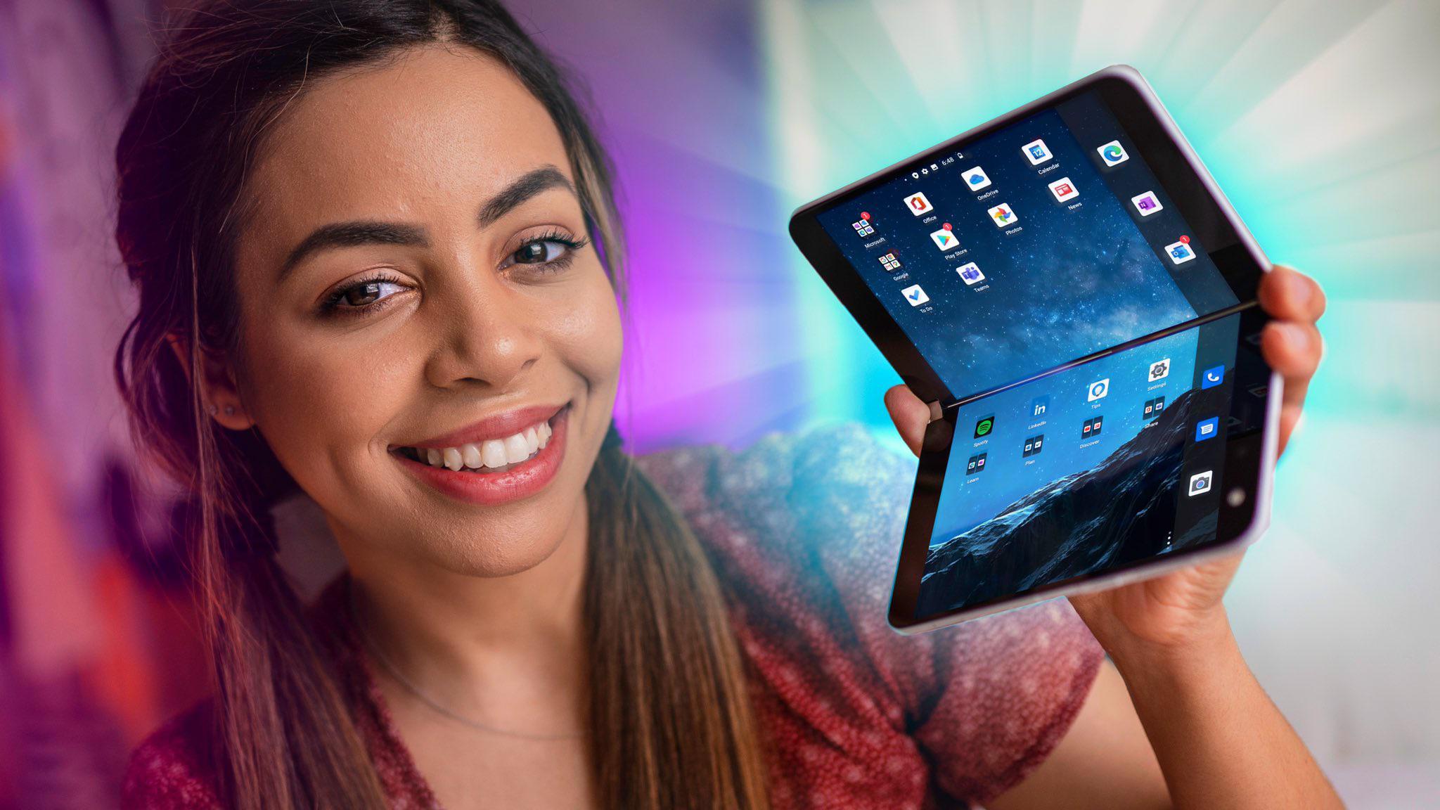 Showing off the Microsoft Surface Duo Scrolller