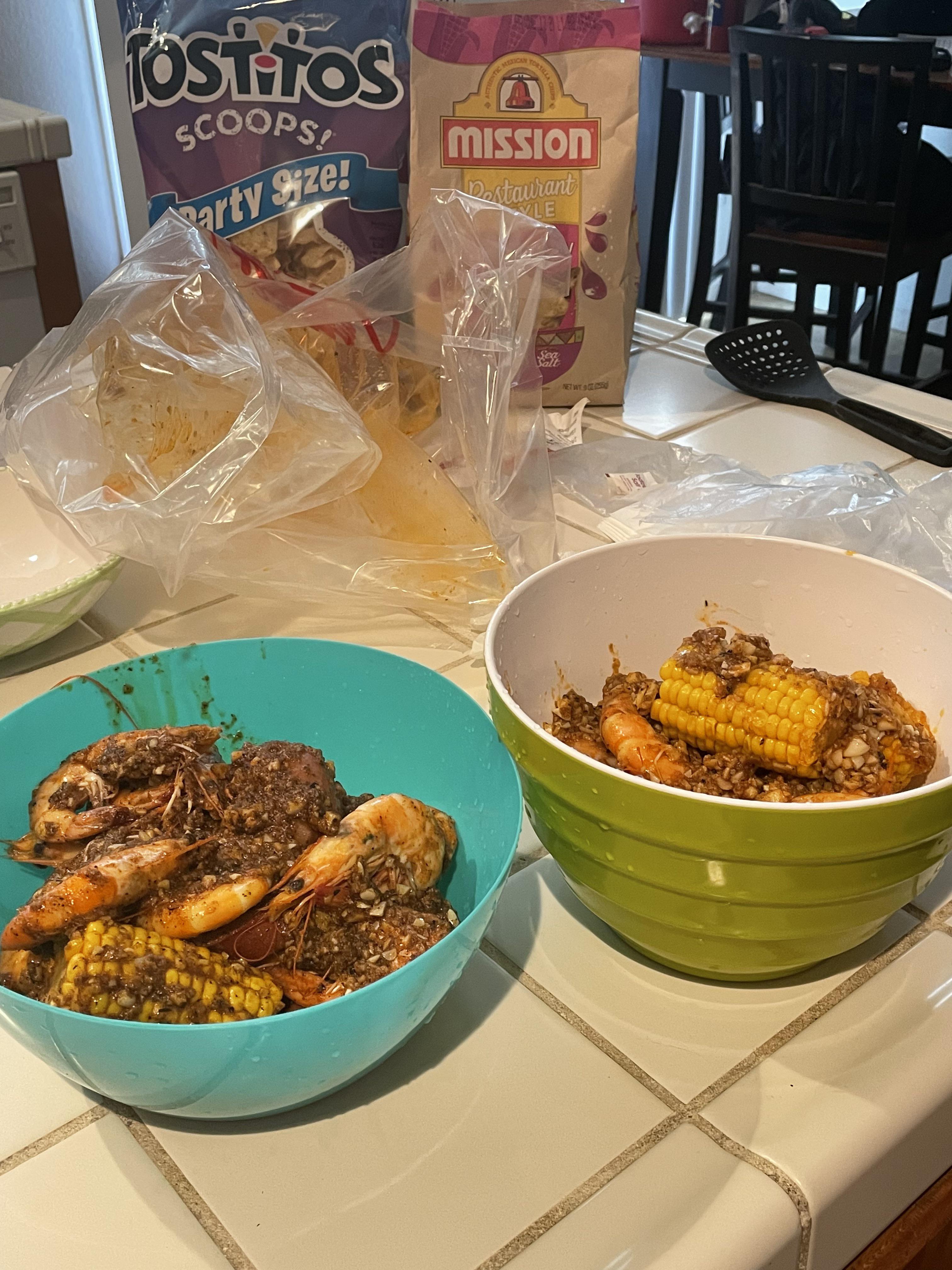 Shrimp from Bag O Crab restaurant! The best seasons! Scrolller