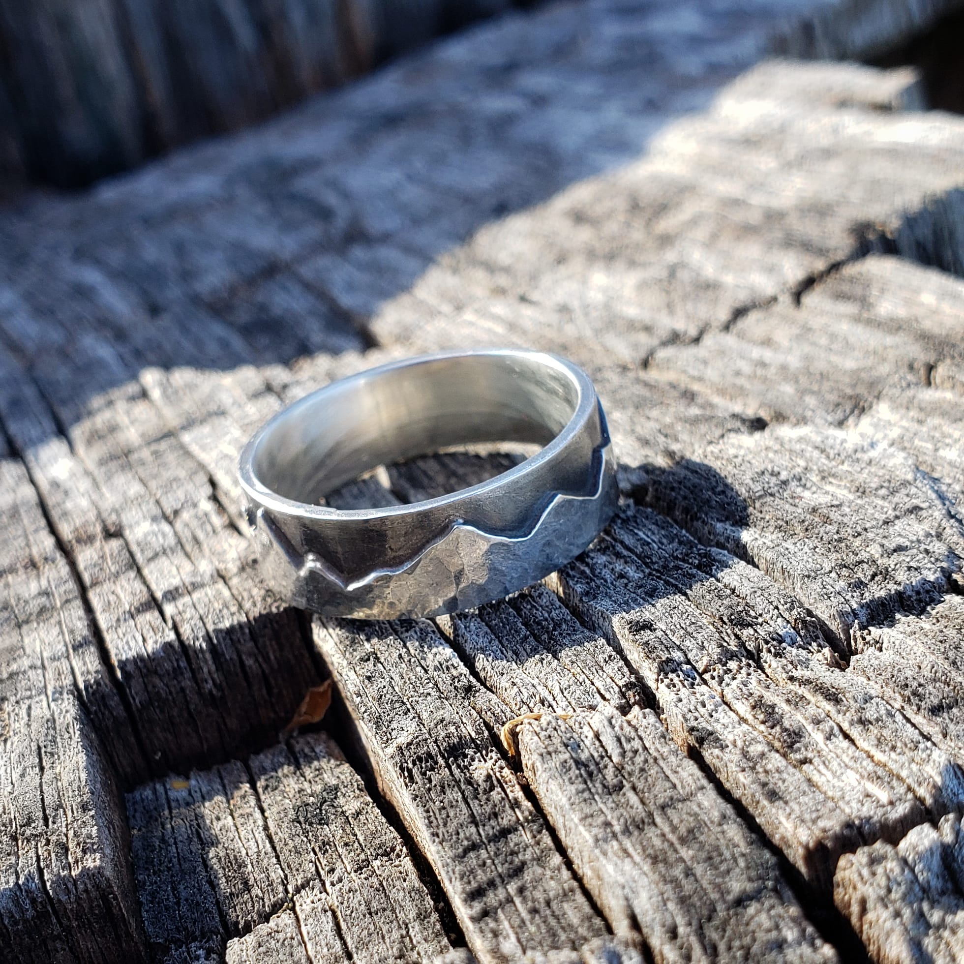 Silver mountian range ring I made while stuck at home | Scrolller