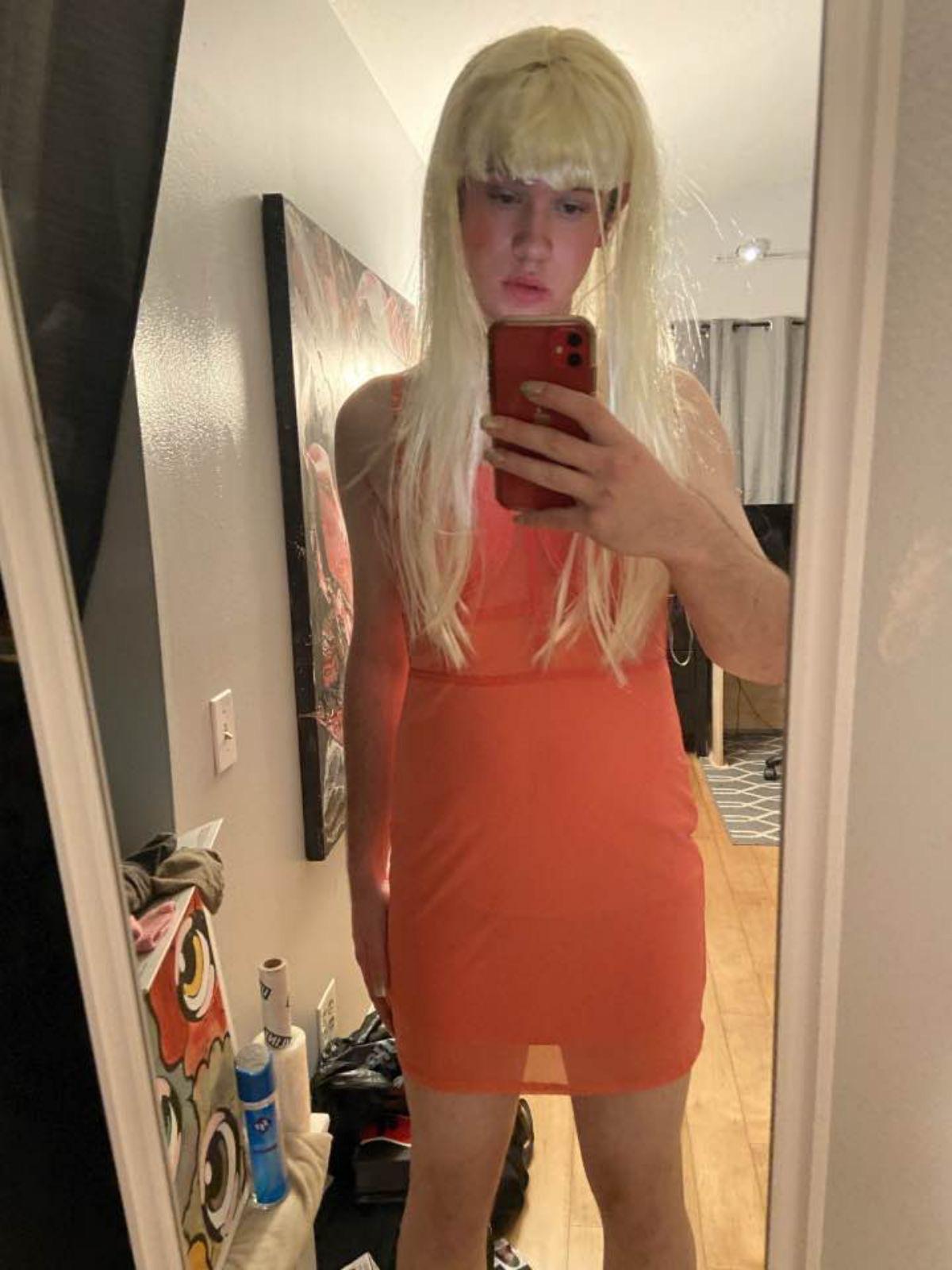 KellyGirl7 Takes Over The Internet!