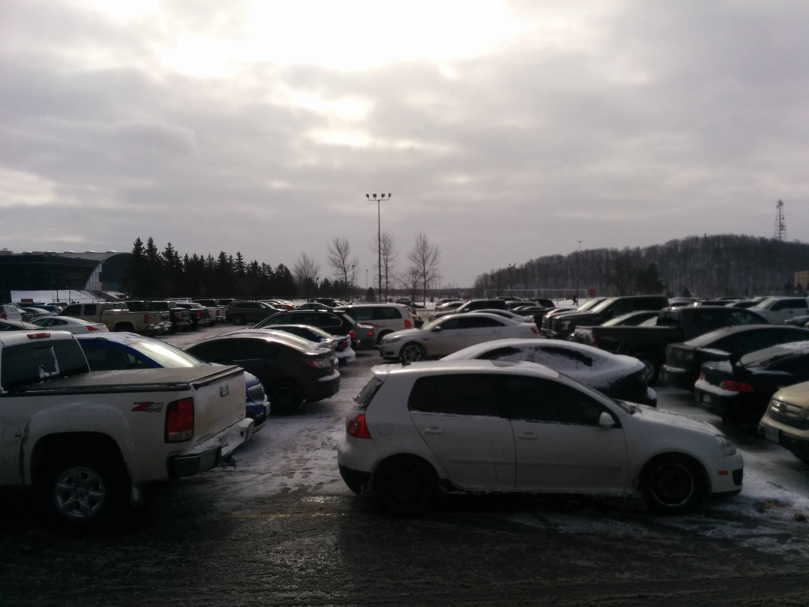 Snow makes people dumb!! Conestoga College Parking lot this morning