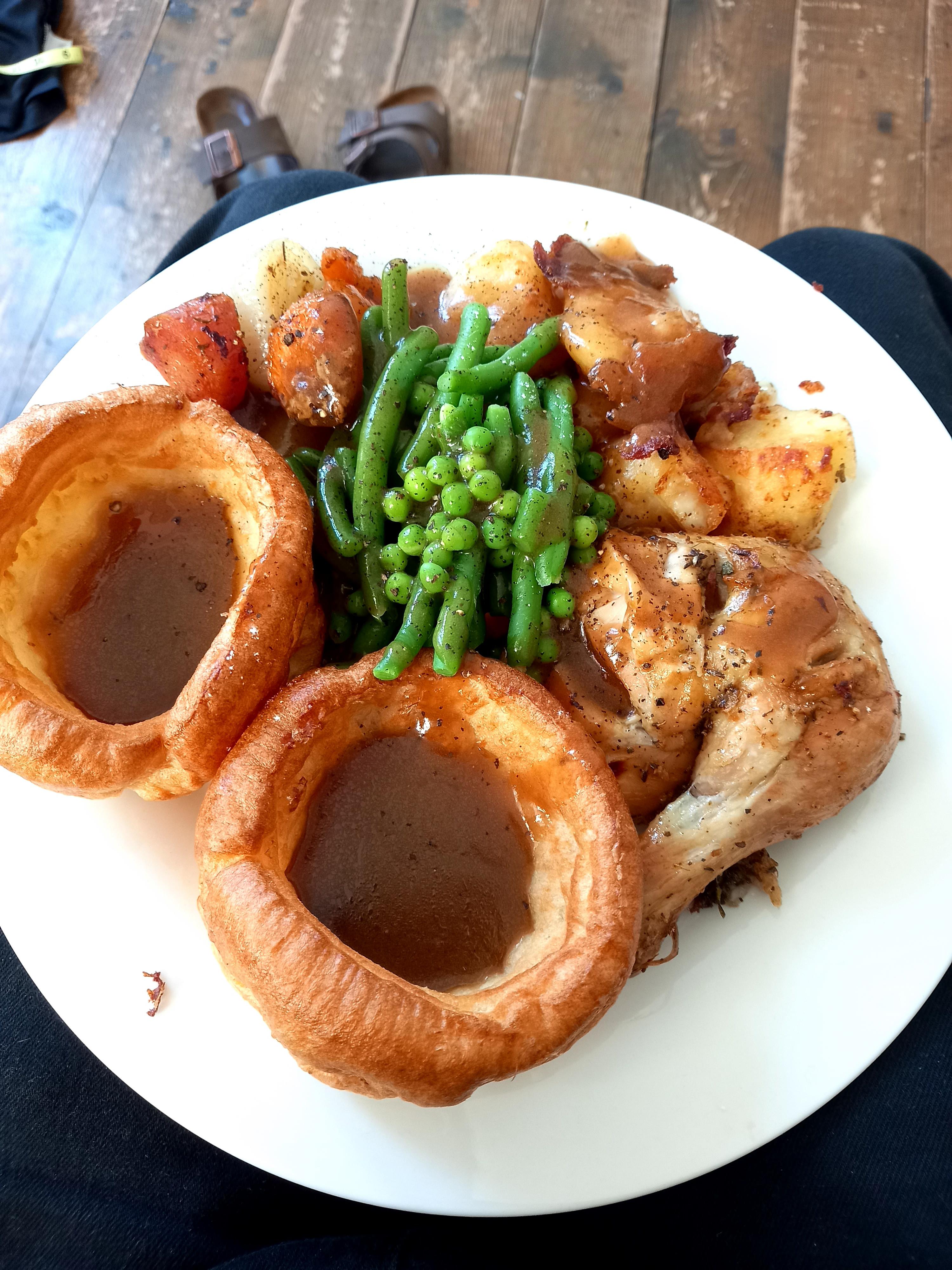 Sunday Roast Scrolller