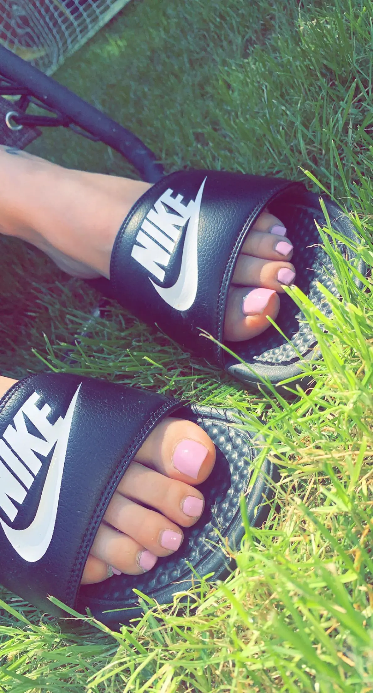 Sunning my tootsies 🥰🥰🥰☀️