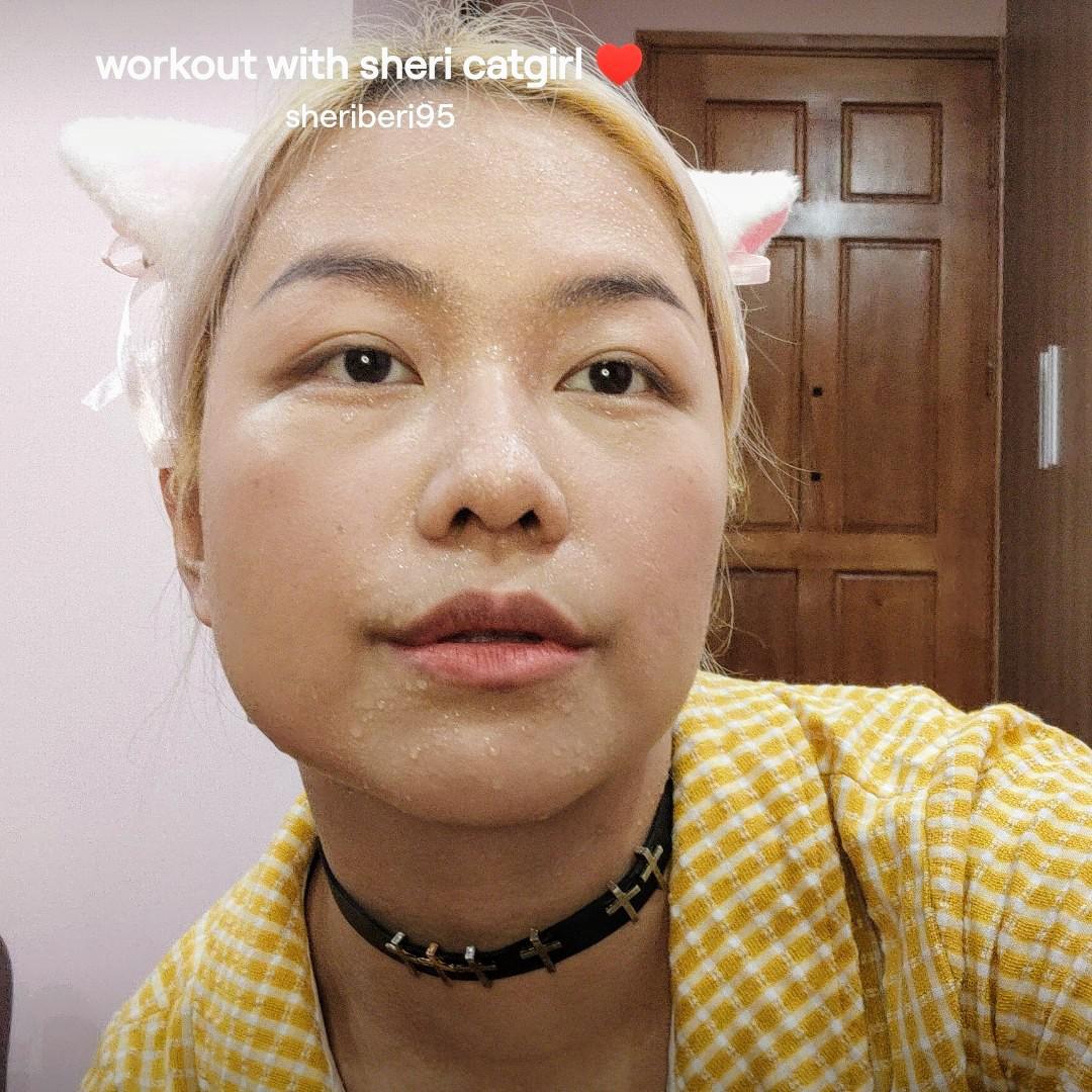 thanks guys for joining my sweaty streams 🥺👀 Scrolller