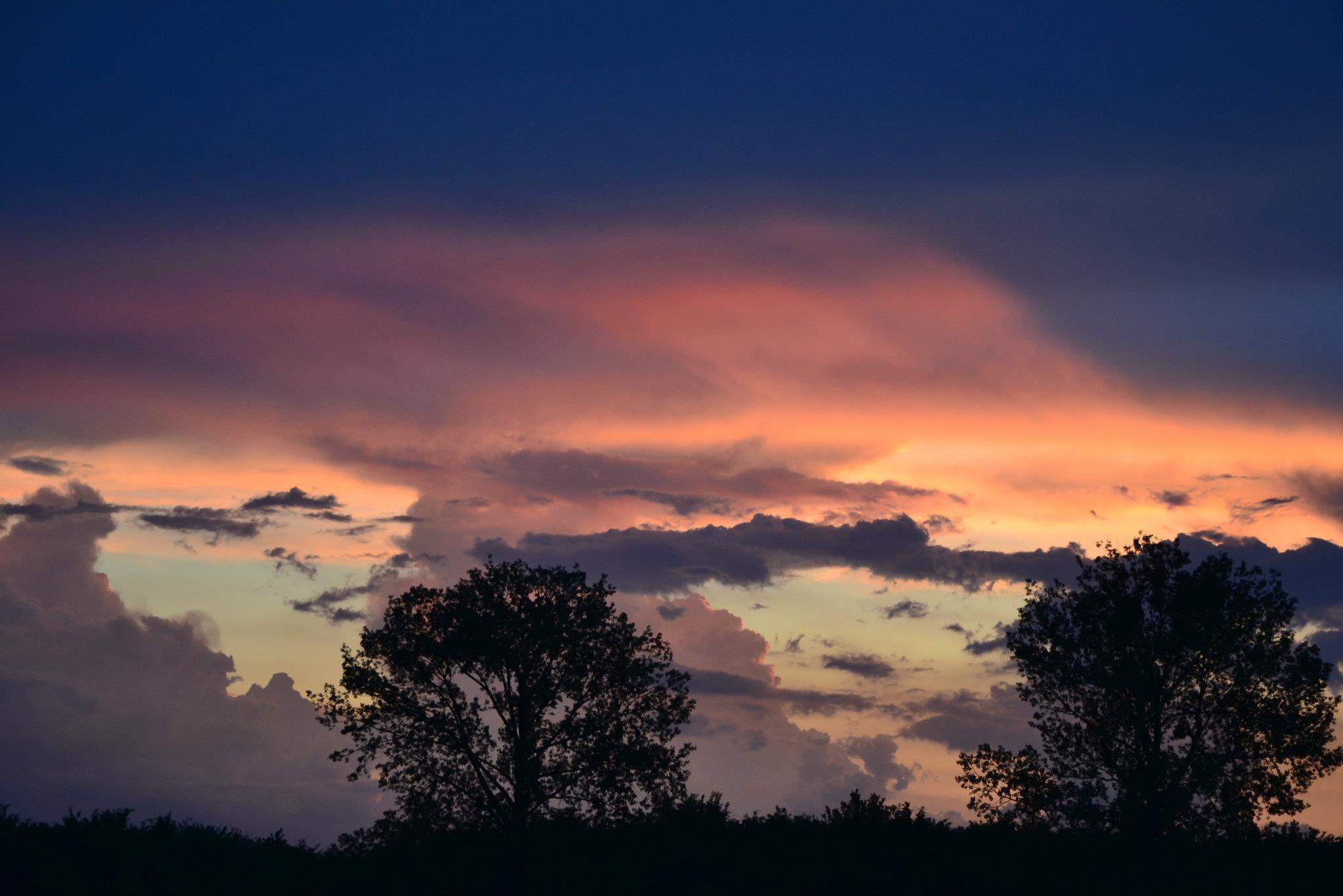 The sky after a heavy thunderstorm | Scrolller