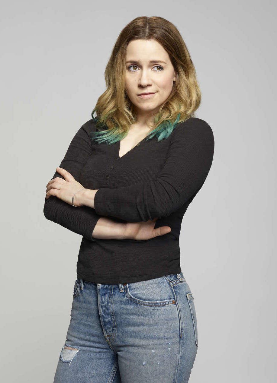 The underrated Alice Wetterlund (D'Arcy of Resident Alien) | Scrolller