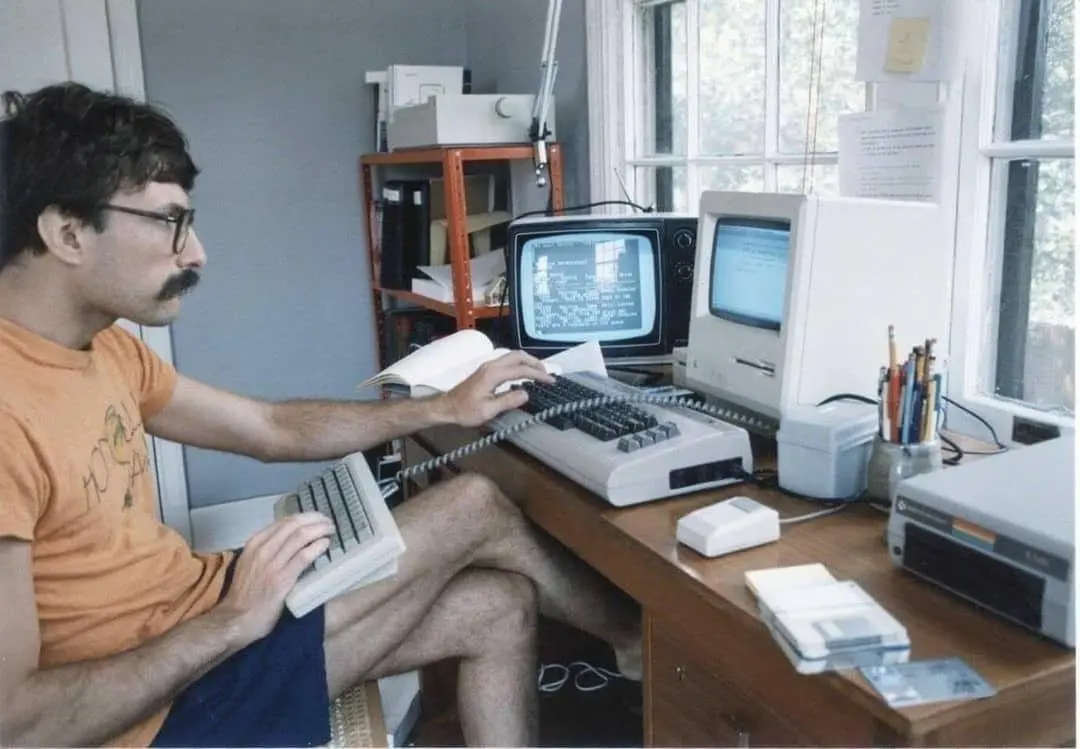 This is what an 80's computer geek looked like... | Scrolller