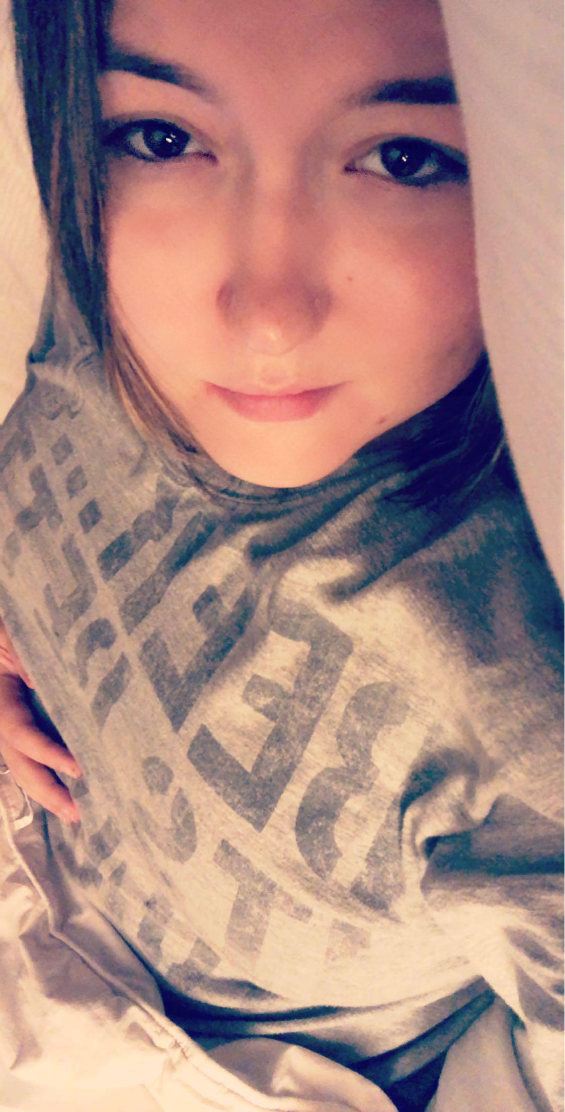 time-to-lay-in-bed-for-the-night-scrolller