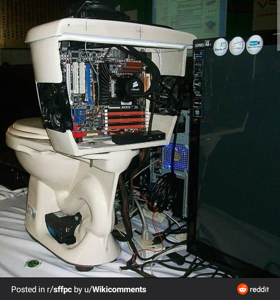Toilet PC | Scrolller