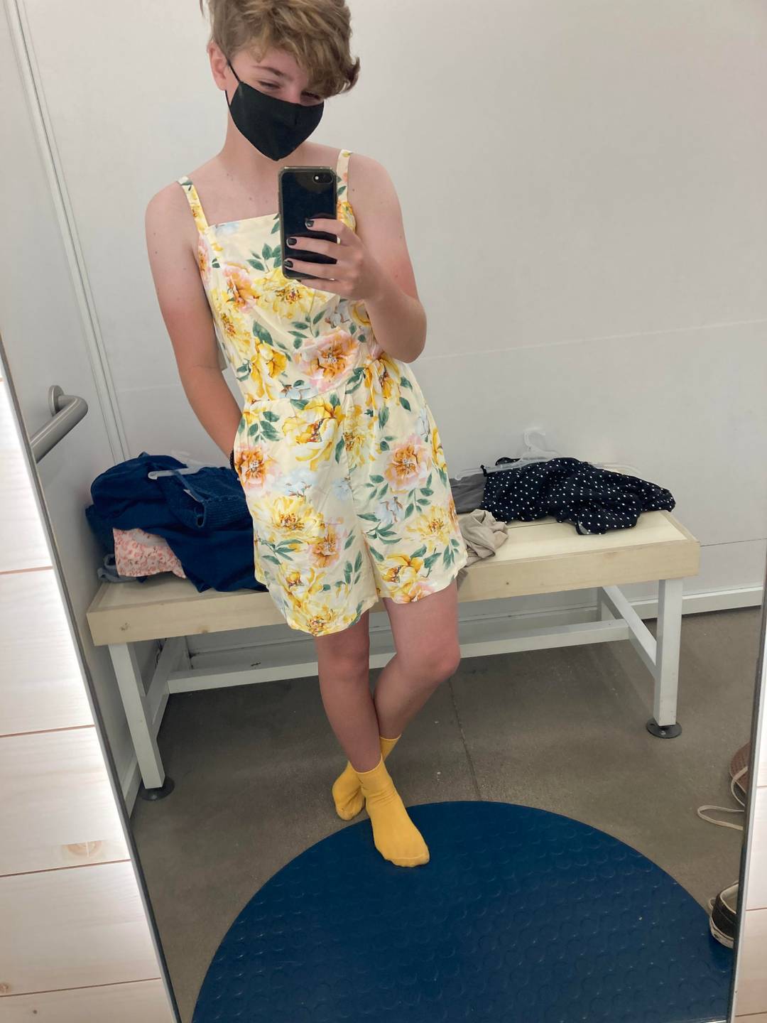 Trans femboy here, (ftm) love this outfit!!!🌼🌼🌼 | Scrolller