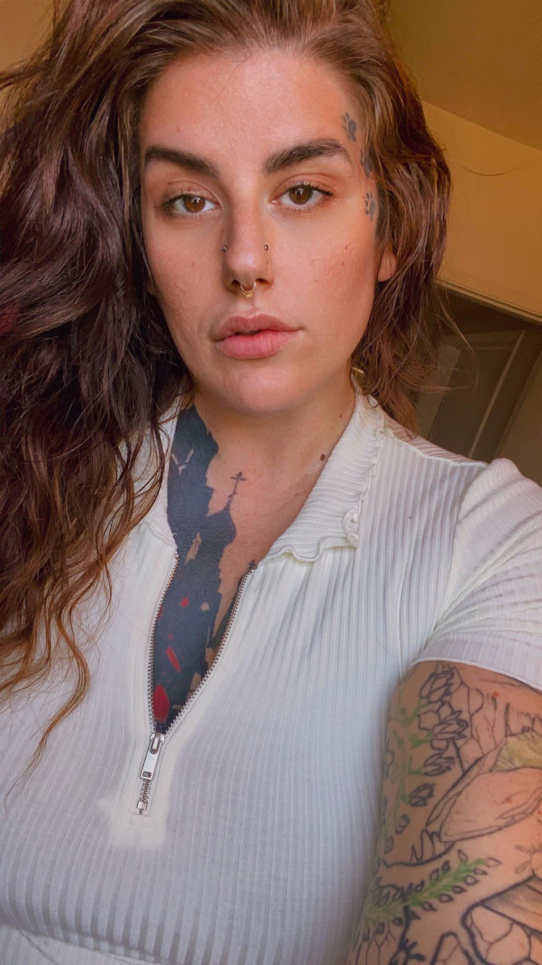 Trying to wear less makeup these days. Scrolller