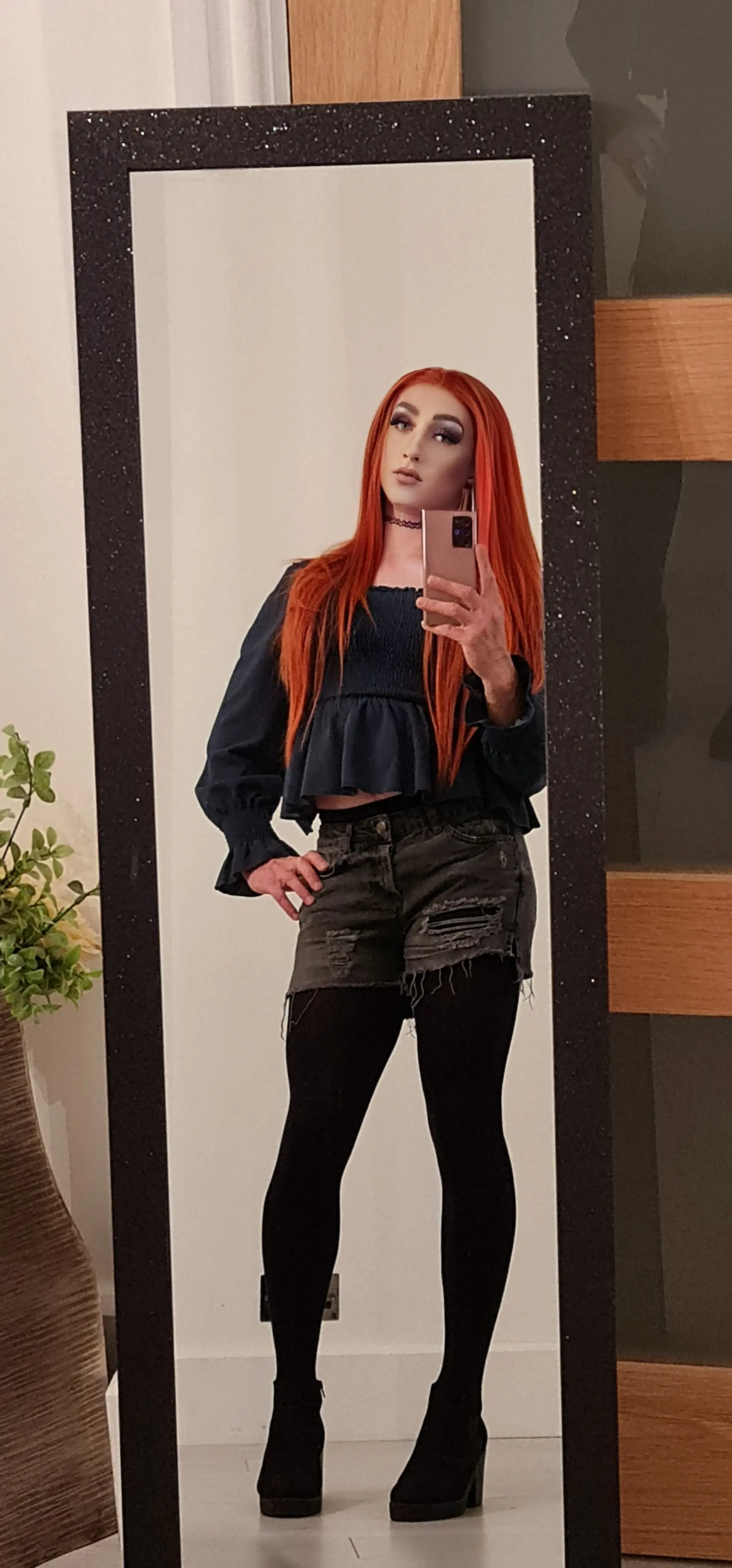 Trans Scroller 👩🦰👄 | Scrolller