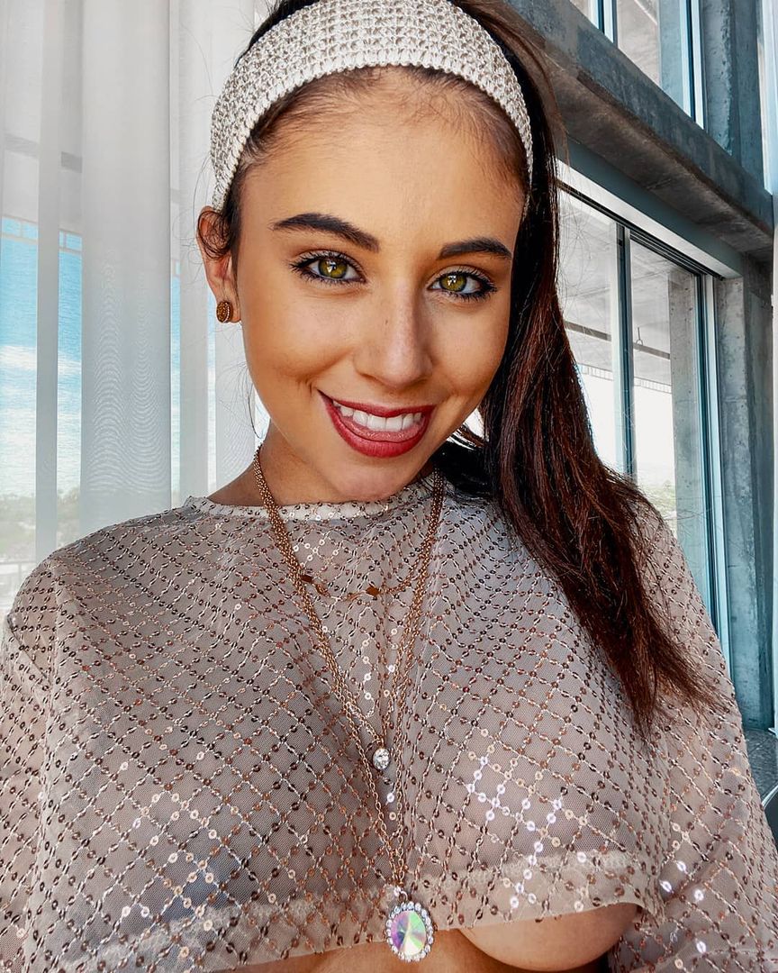 Violets.tv | Scrolller