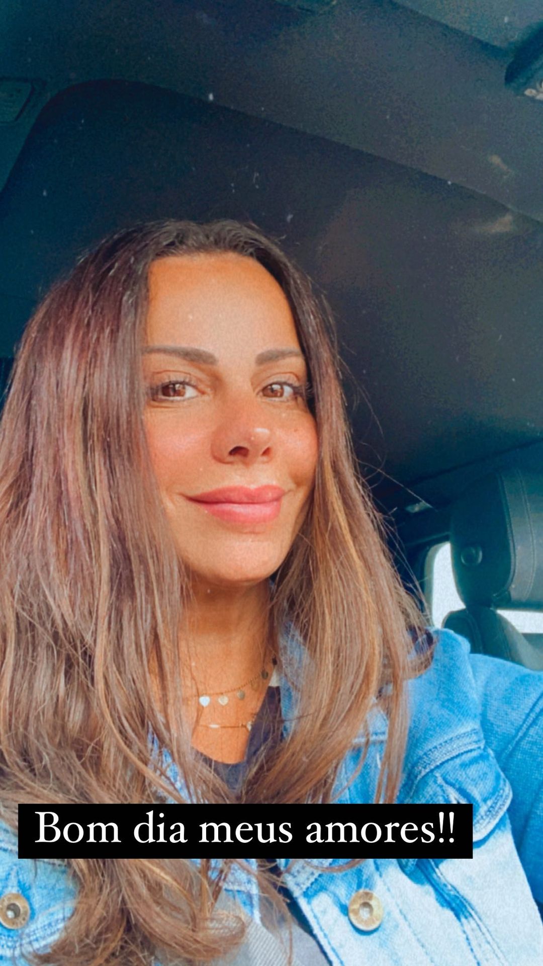 Viviane Araujo, 👑😍 Scrolller