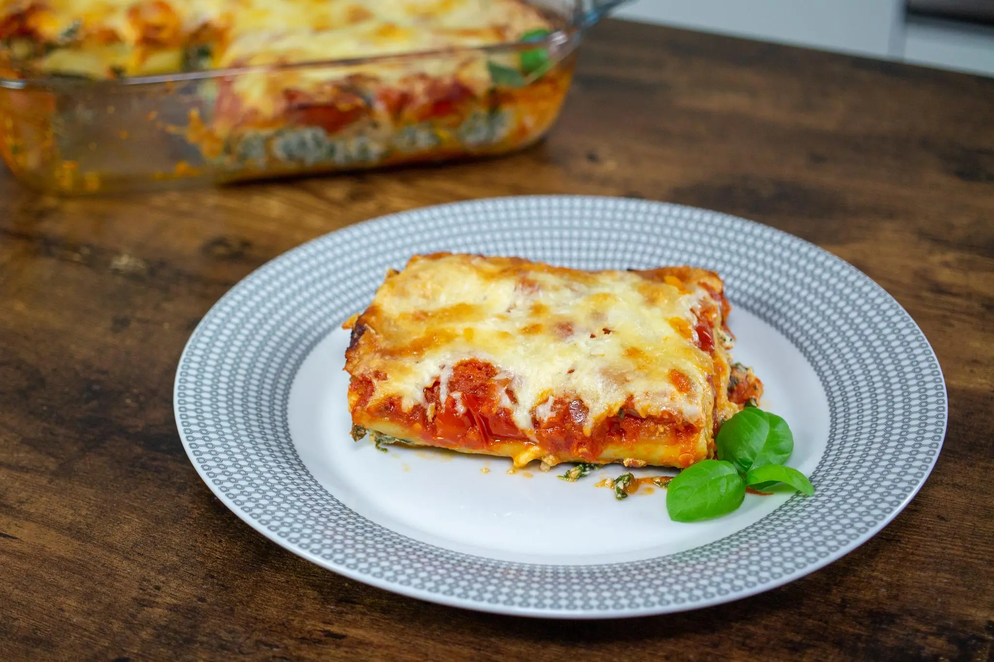 We cook dishes from all over the world, Italian Cannelloni with spinach ...