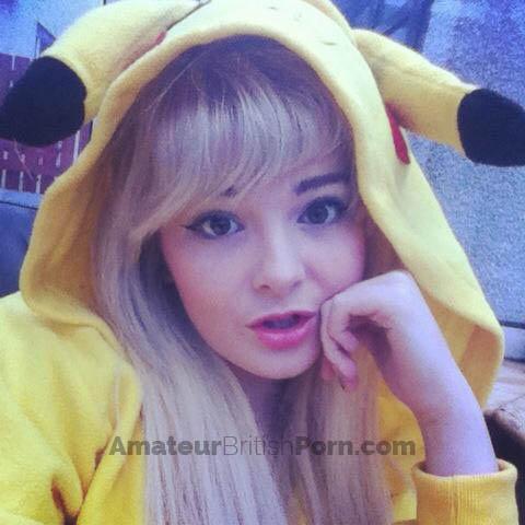 Welsh teen blonde busty amateur - nude selfies of this big boobed fuck