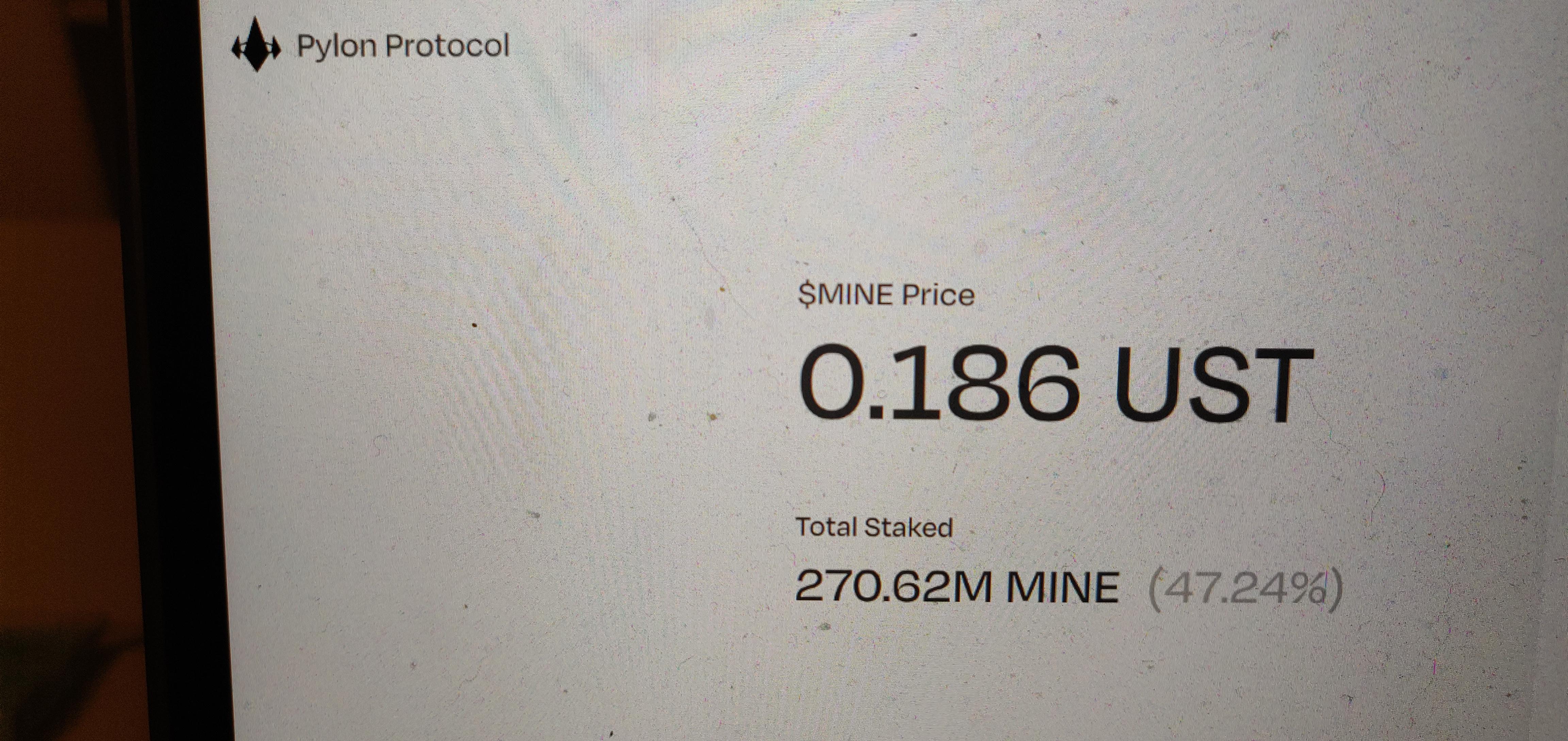 What does the percentage number behind the amount of total stacks stand