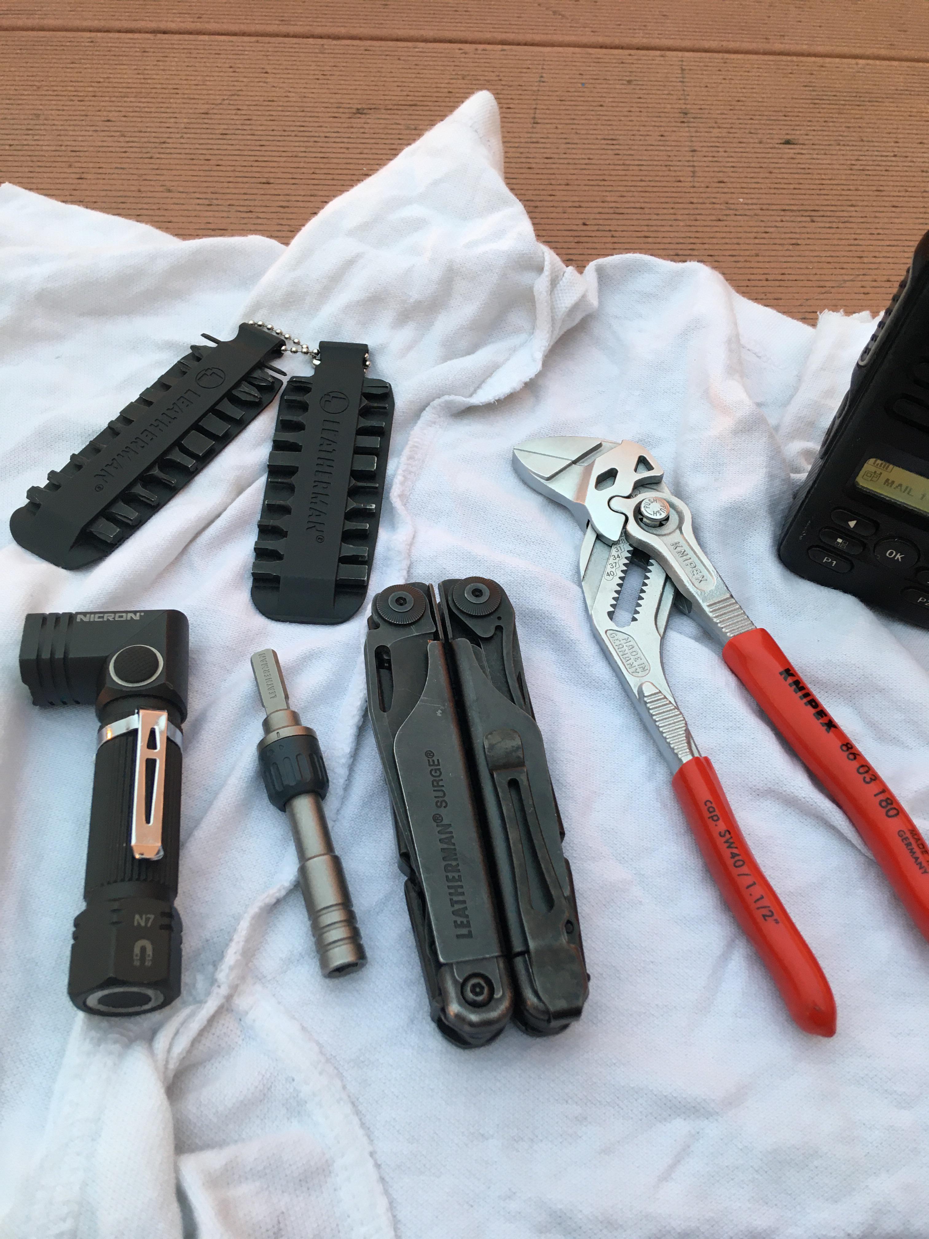 What i carry at work Scrolller