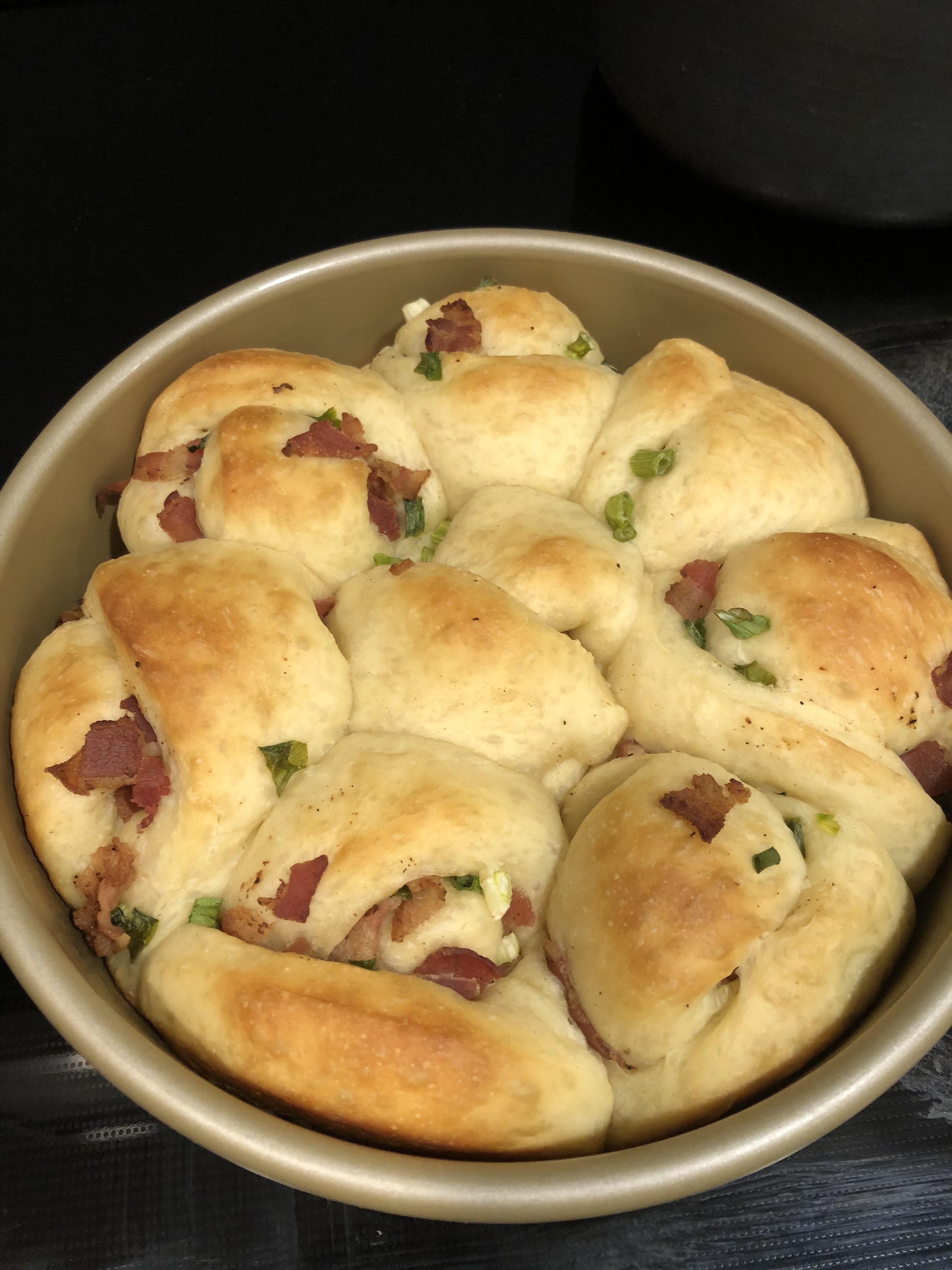 what’s causing the tiny air bubbles on the surface of my bread? Scrolller