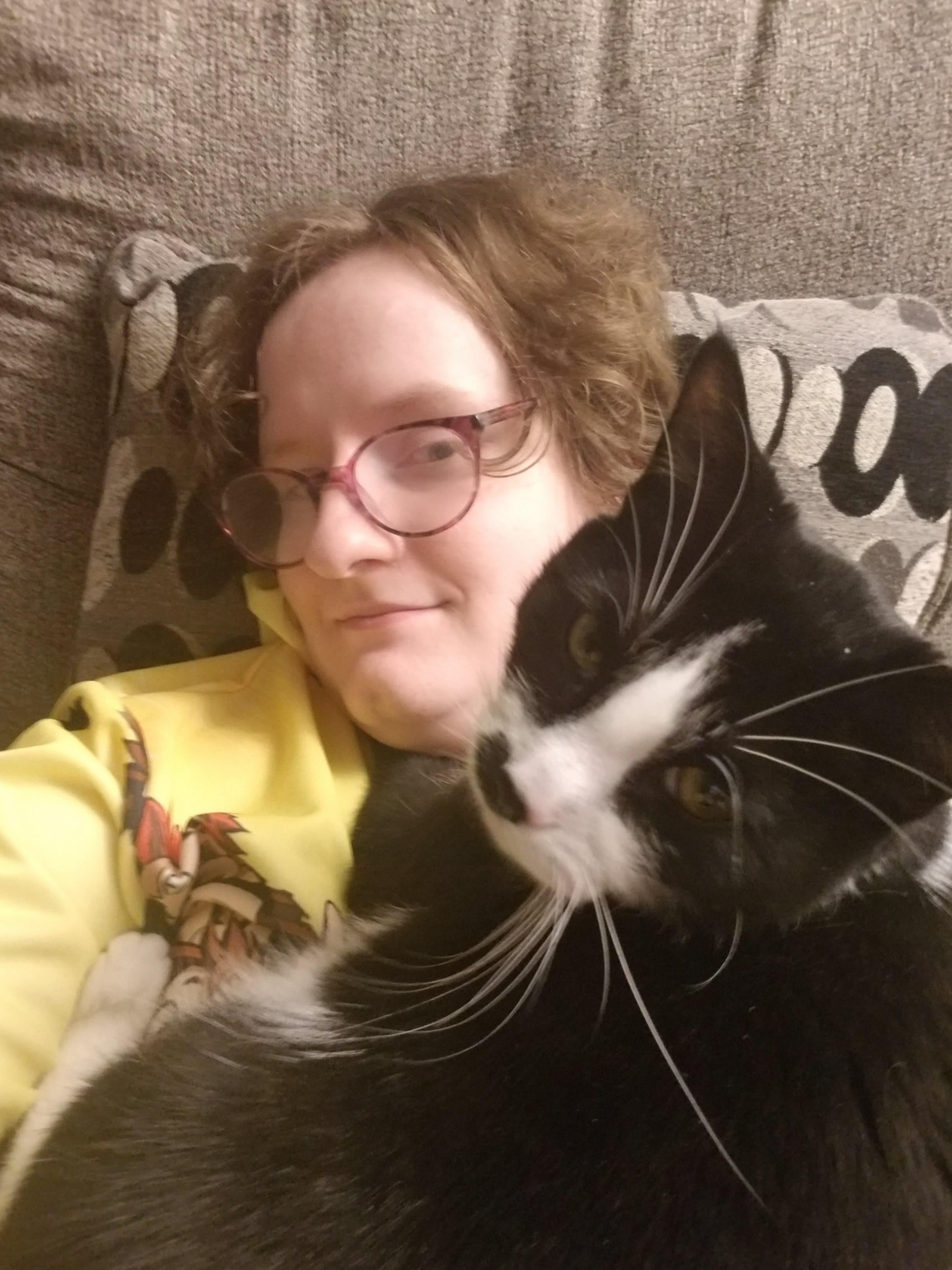 Your local fat enby and their boi butter bean | Scrolller