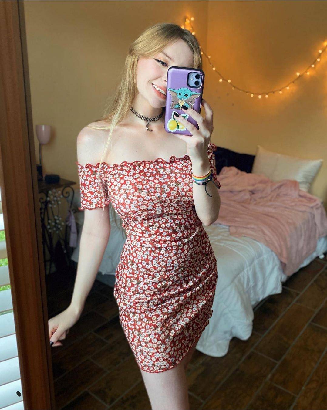 Youtuber Ashtronova is truly a goddess Scrolller