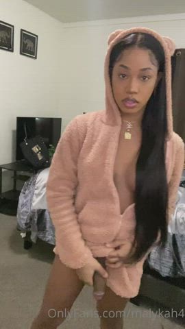 TS Malykah | Scrolller