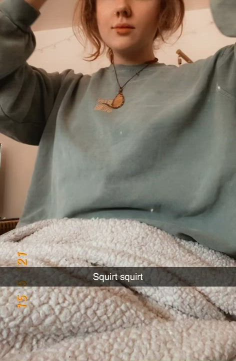 Squirt squirt 👅 | Scrolller