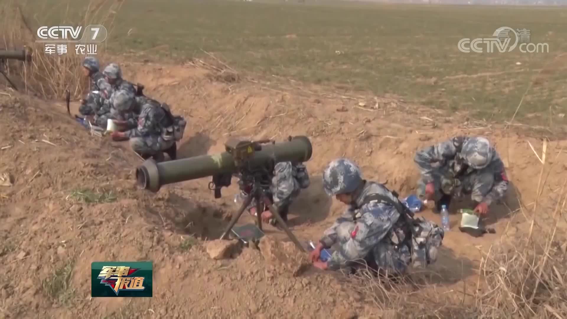 Various field ration preparing methods of PLAAF Airborne Corps ...