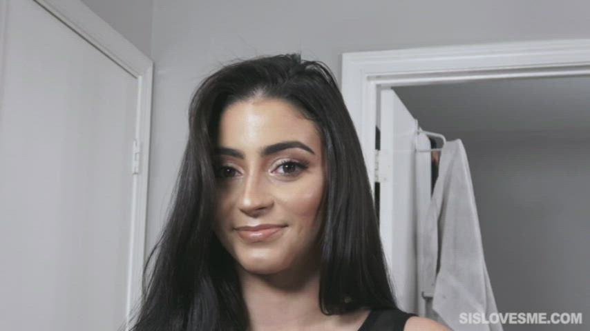 Sister Paying Brothers Favors With Her Sexy Body Scrolller 