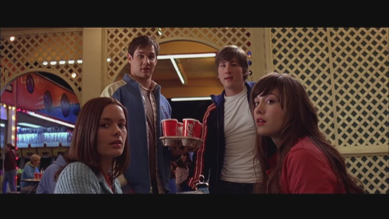 Chelan Simmons And Crystal Lowe Final Destination 3 Scrolller