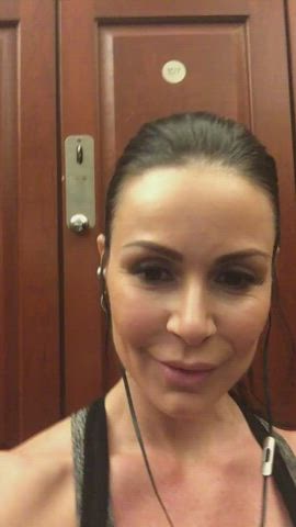 Mom keeps sending me snaps (7) | Scrolller