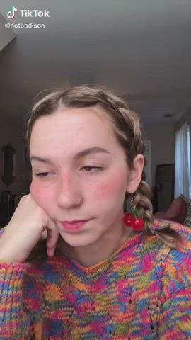 NERDIEST TIK-TOK THOT DOES FULL NUDE CONTENT FOR HER ONLYFNS (LINK 🔗 IN