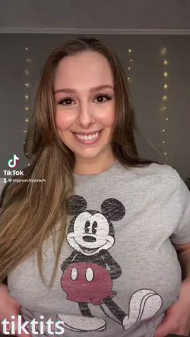 Help identifying this tik tok user | Scrolller
