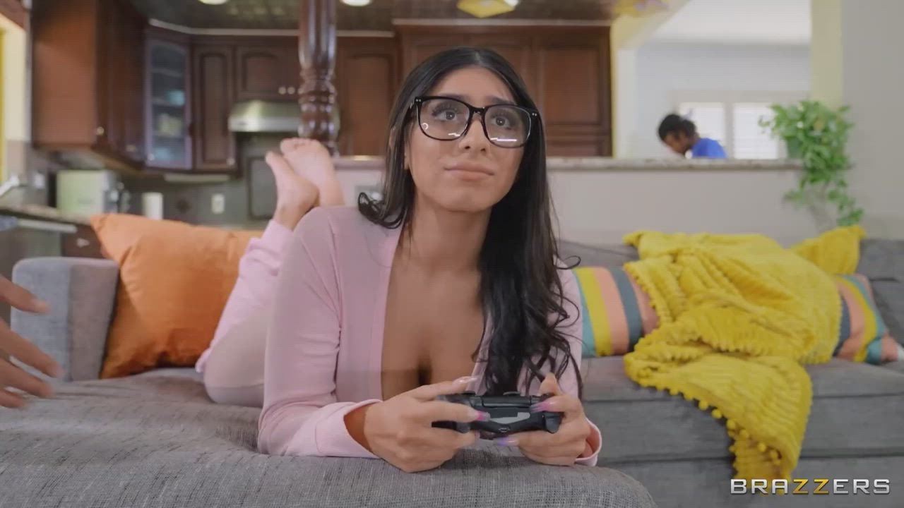 Brazzers Gamer Girls Like To Play