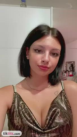 Naked Teen TikTok Porn GIF by ensoware | Scrolller