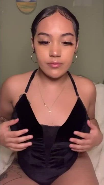 Cute ebony tits [reveal] | Scrolller