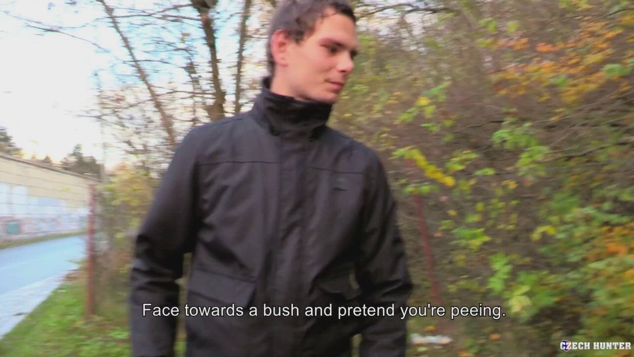 Cute lad enjoying a thick uncut cock 😇 | Scrolller