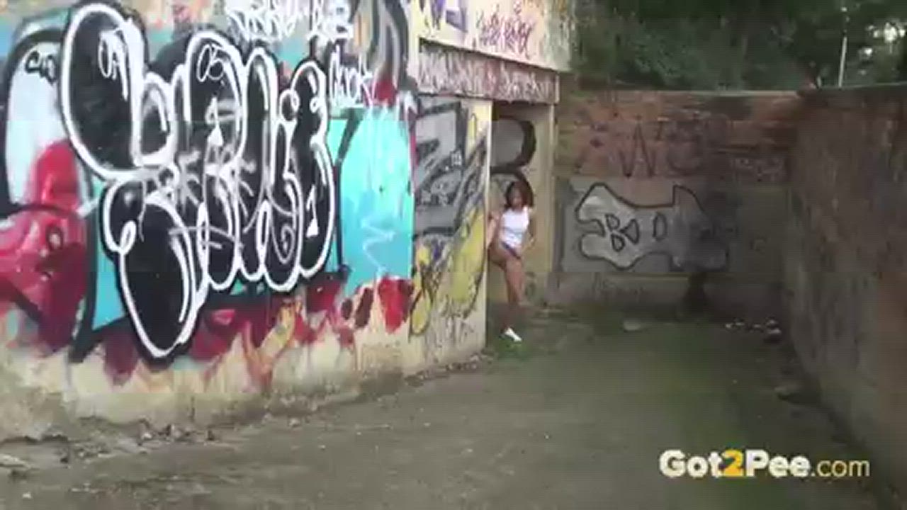 When girls gotta go, they gotta go... Enjoy this public piss ...