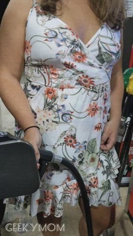 Watch Me Pump Scrolller