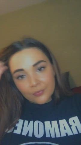 Show me some love if I made your horny 😏 | Scrolller