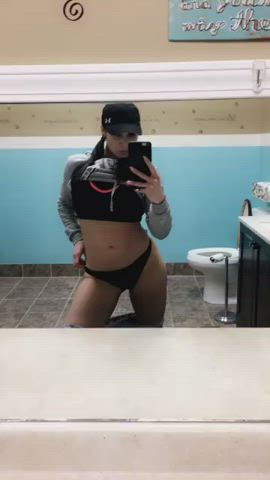 Mom keeps sending me snaps (13) | Scrolller