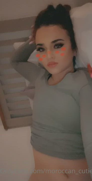 Yasmin Zbari Laying On Bed | Scrolller