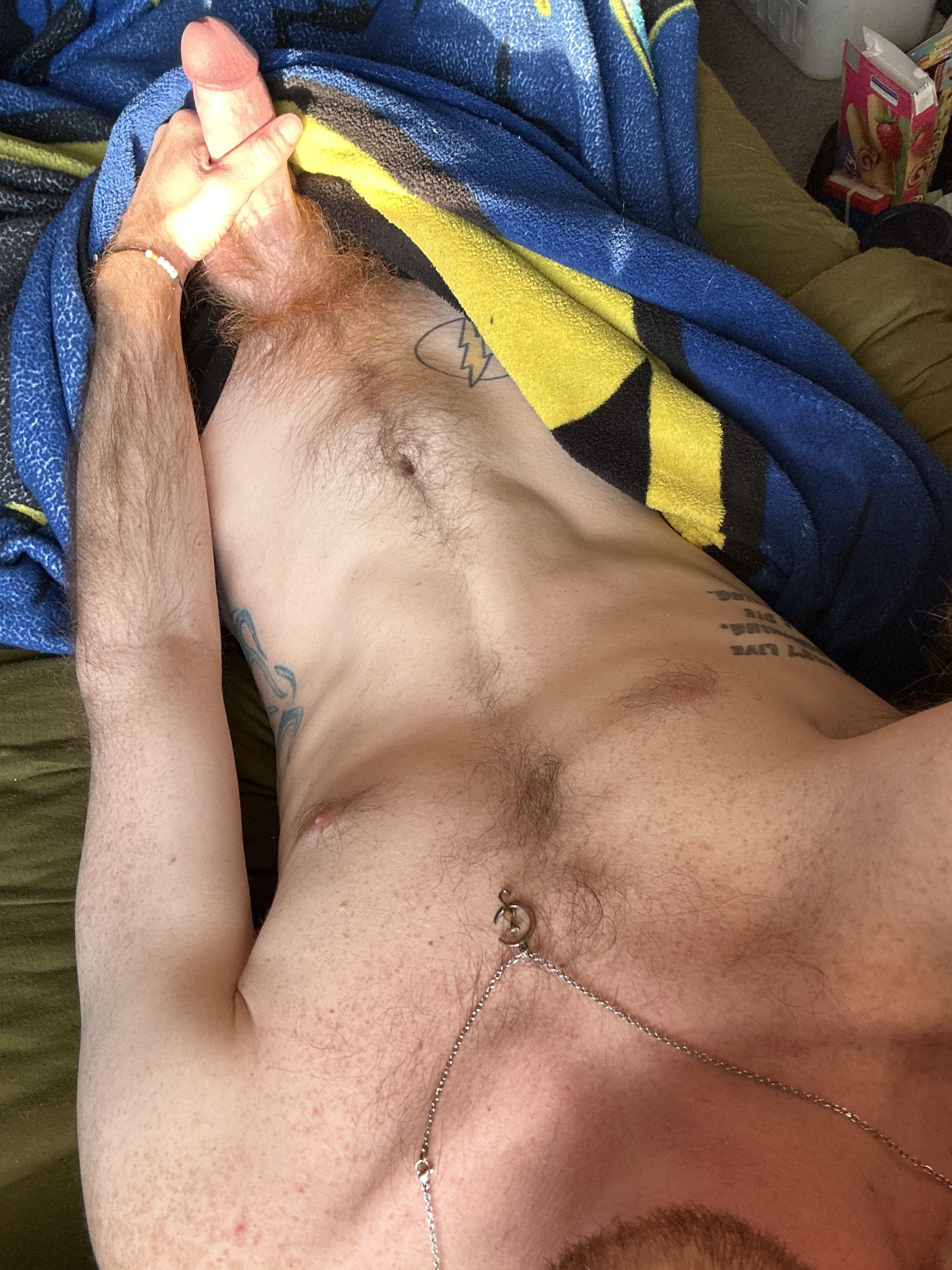 27 m usa. Waking up. Anybody have any sex videos to share? Dakotatye95 |  Scrolller