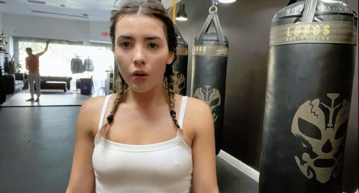Andrea botez nips Scrolller