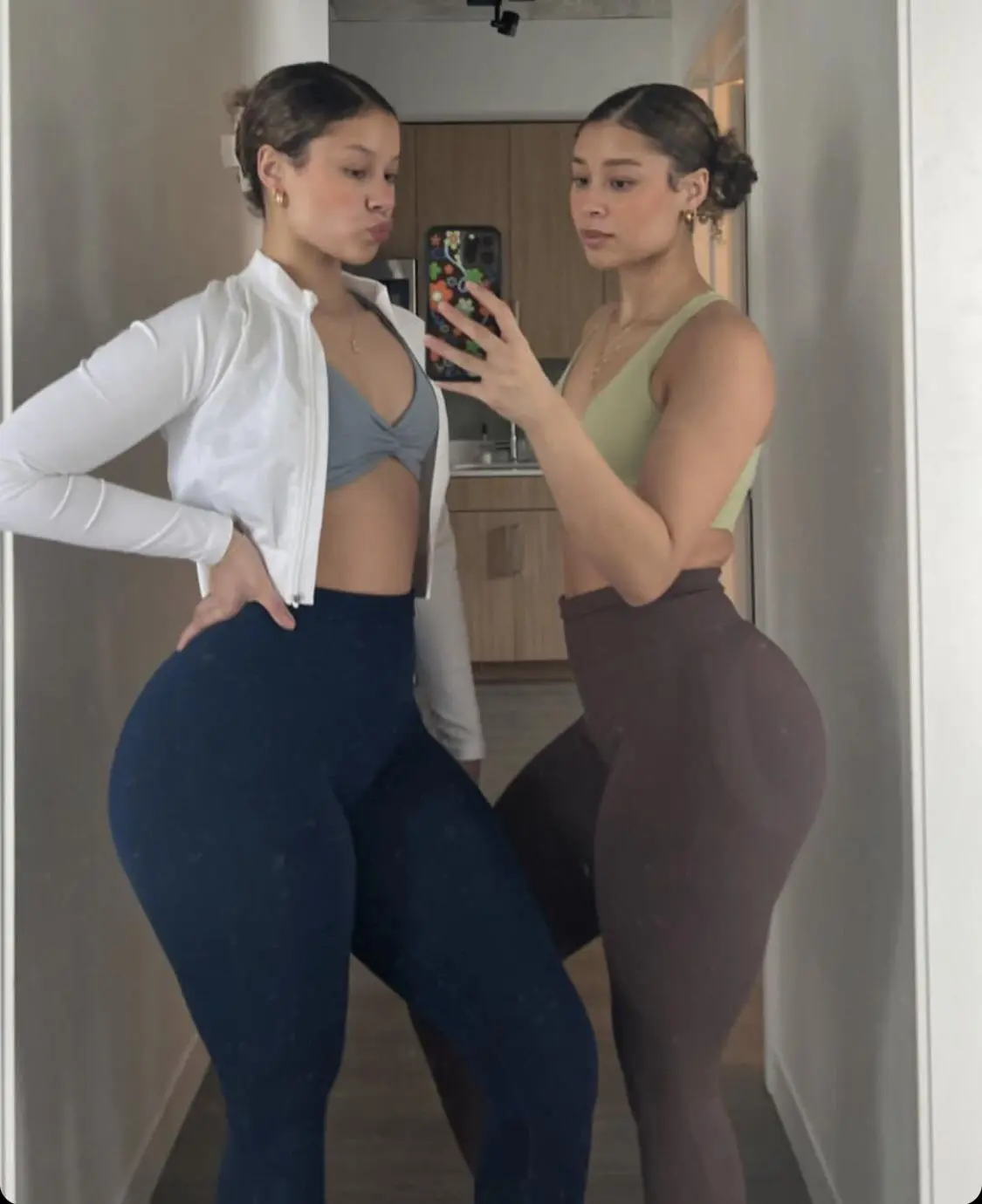 bro Lexie’s ass compared to ana’s is crazy