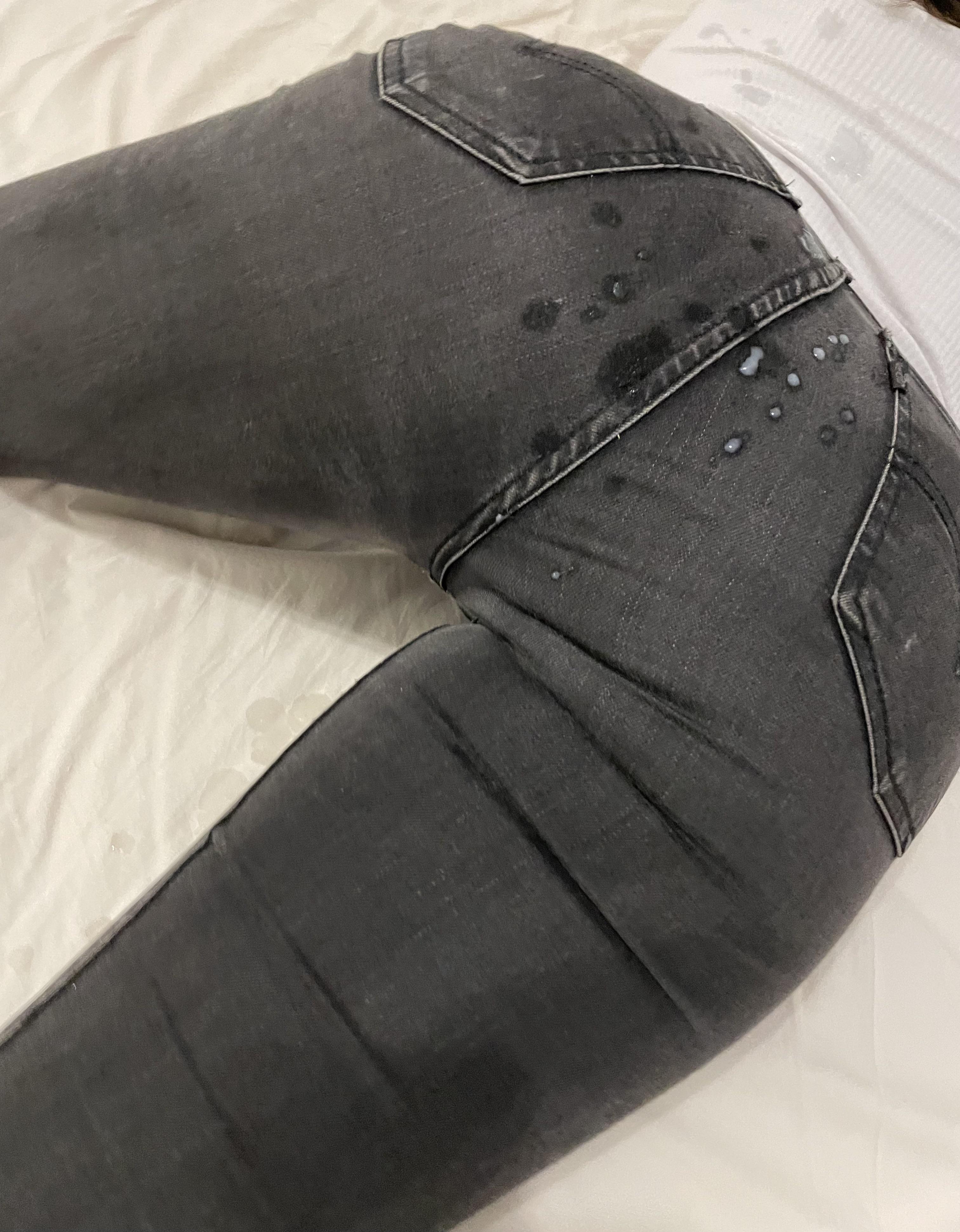 Cum On Jeans For Hump Day Scrolller 4015