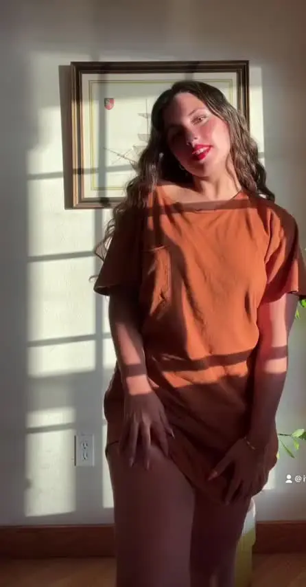 Desi Striptease