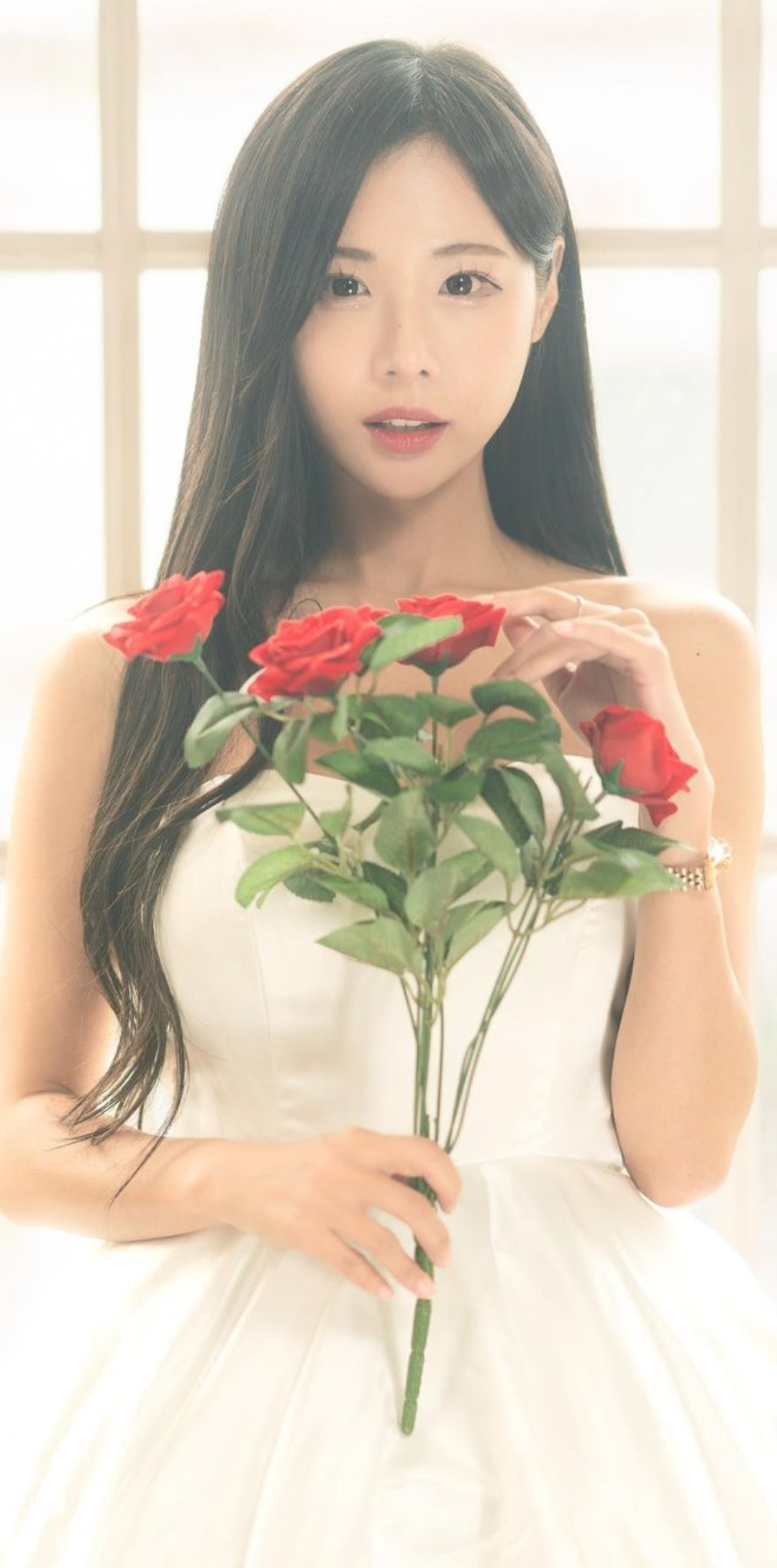 habin-icon-of-divine-femininity-scrolller